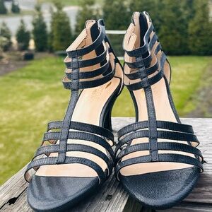 AEROSOLES Black Multi-Strap Low Heel Sandals